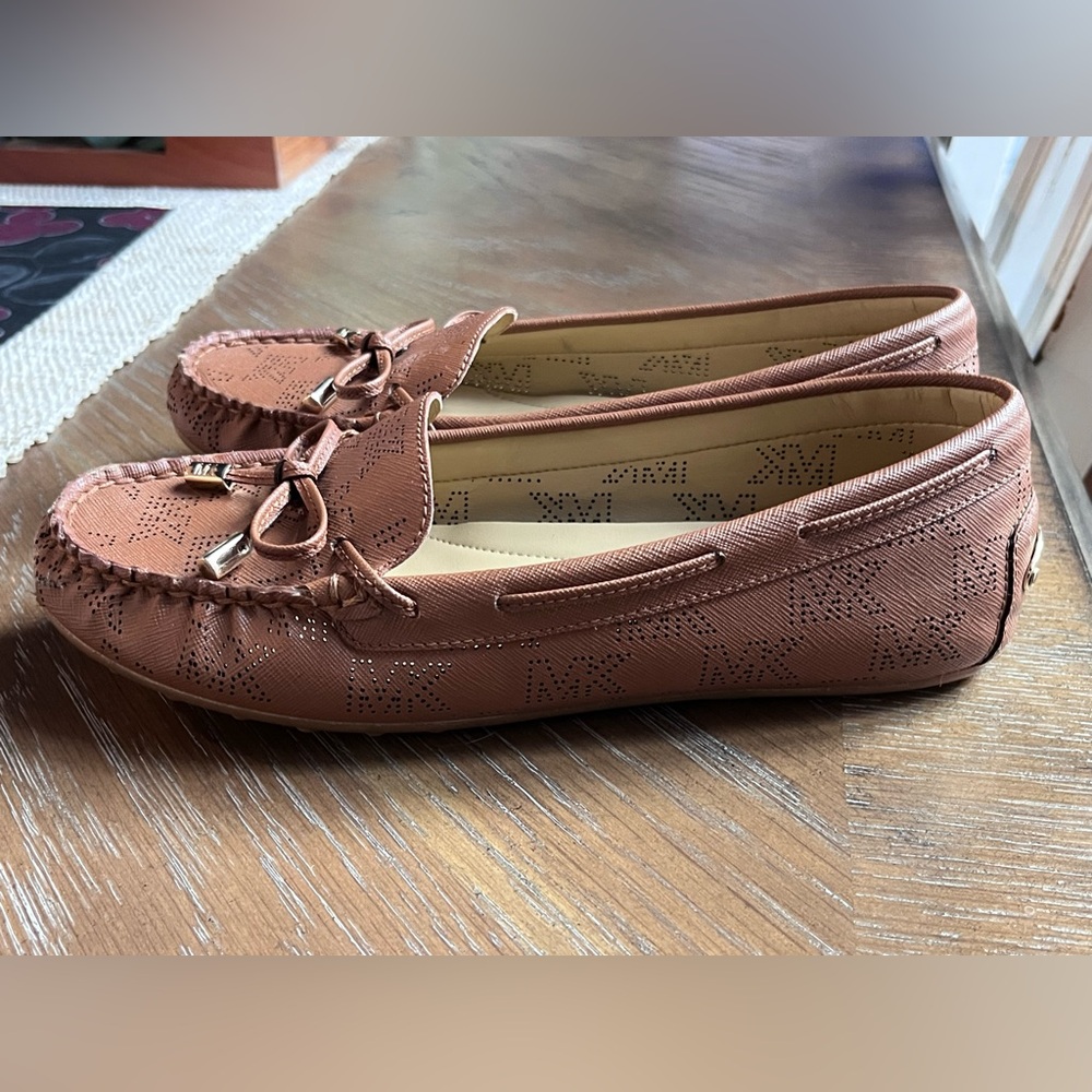 Michael Kors flats women’s Size 7 brown logo - Picture 7 of 8